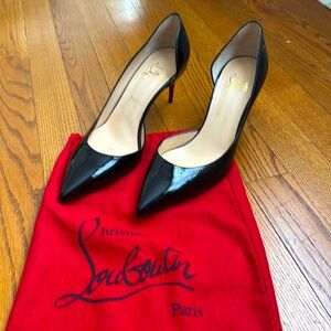 Lightly worn, very good condition.